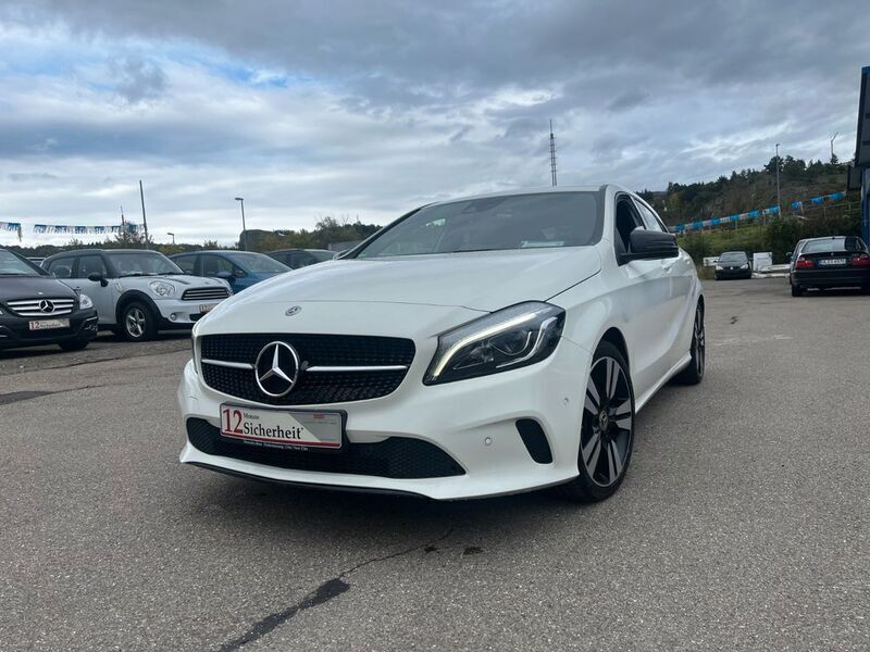Weiß Gebraucht 2017 Mercedes A250 Limousine | 20.490 € (Fairer Preis) - Bild 1/4