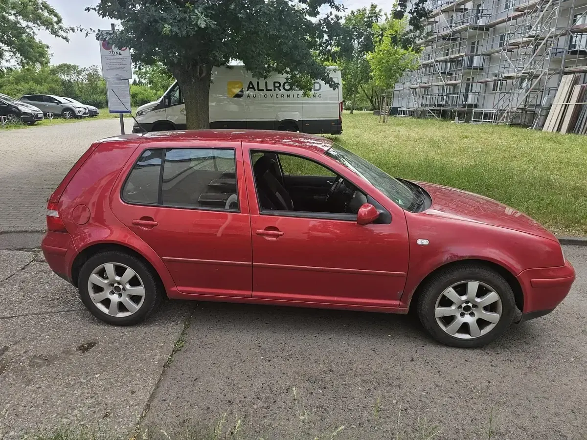 Gebraucht VW Golf IV 101 PS (74 kW) 2003 Rot Kleinwagen