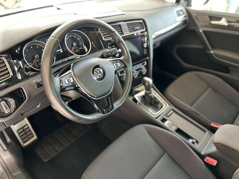 Gebraucht VW Golf VII Sound 150 PS (110 kW) 2018 Indiumgrau metallic Kleinwagen