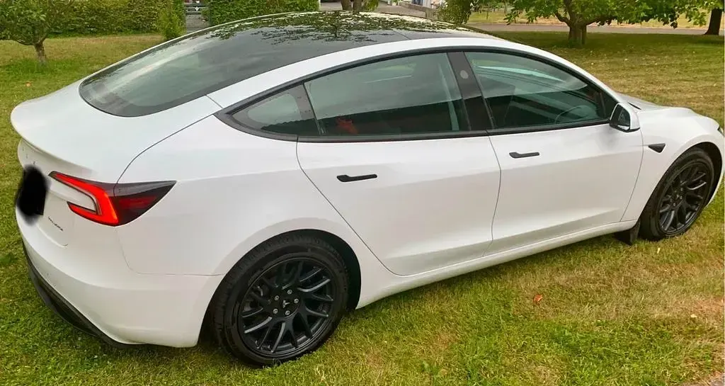 Gebraucht Tesla Model 3 341 kW (464 PS) 2024 Weiß Limousine