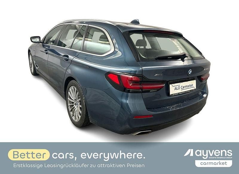 Gebraucht BMW 530e Sport Line 184 PS (135 kW) 2022 Blau Kombi
