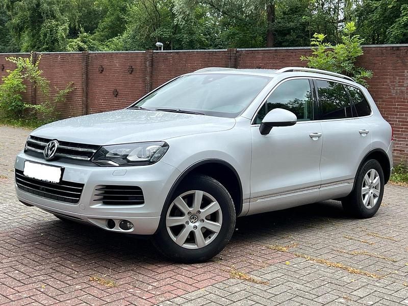 Silber Gebraucht 2012 VW Touareg SUV | 10.700 € (Superpreis) - Bild 1/4