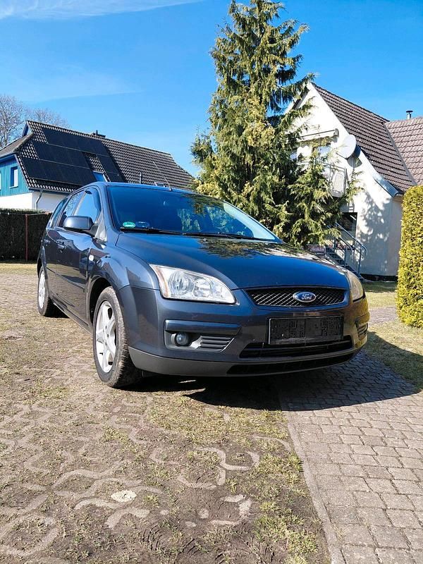Gebraucht Ford Focus 109 PS (80 kW) 2007 Blau Kombi