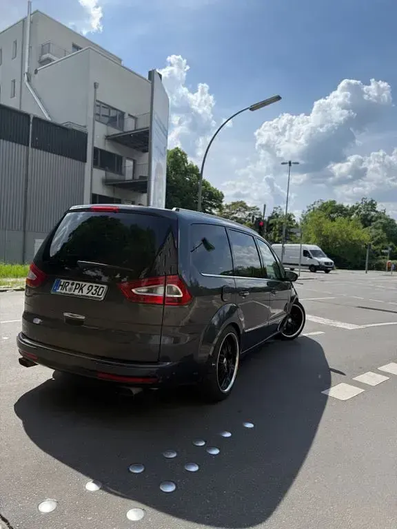 Gebraucht Ford Galaxy 175 PS (128 kW) 2010 Grau Van / Kleinbus