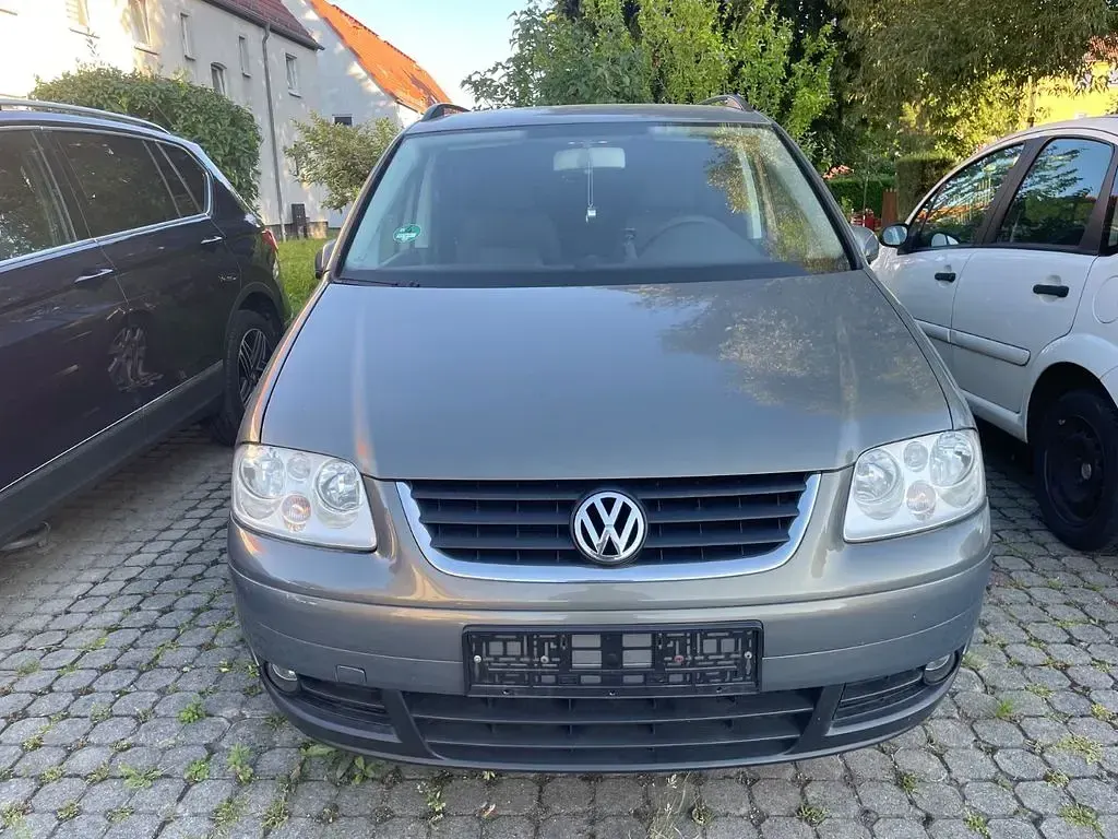 Gebraucht VW Touran Trendline 140 PS (102 kW) 2006 Grau Van / Kleinbus