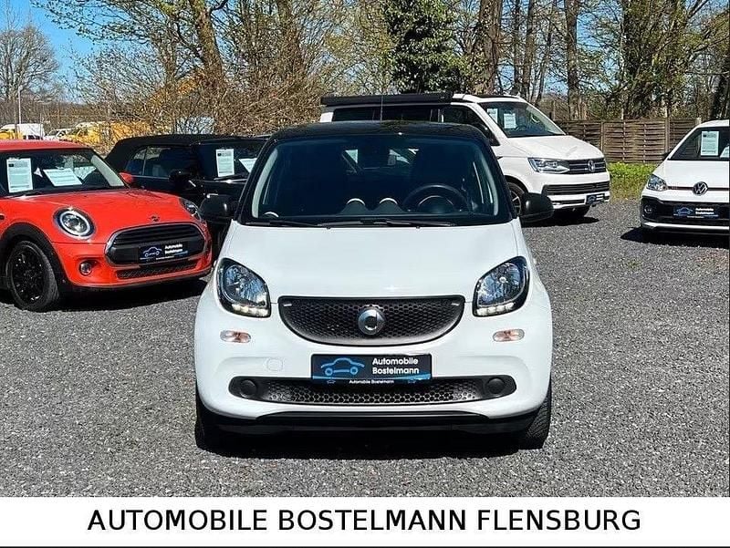 Second-hand Smart ForFour 71 CP (52 kW) 2019 Alb Hatchback
