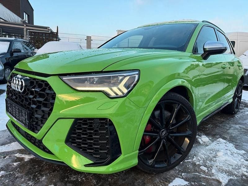 Grün Gebraucht 2021 Audi RS Q3 Sport SUV | 34.999 € - Bild 1/4