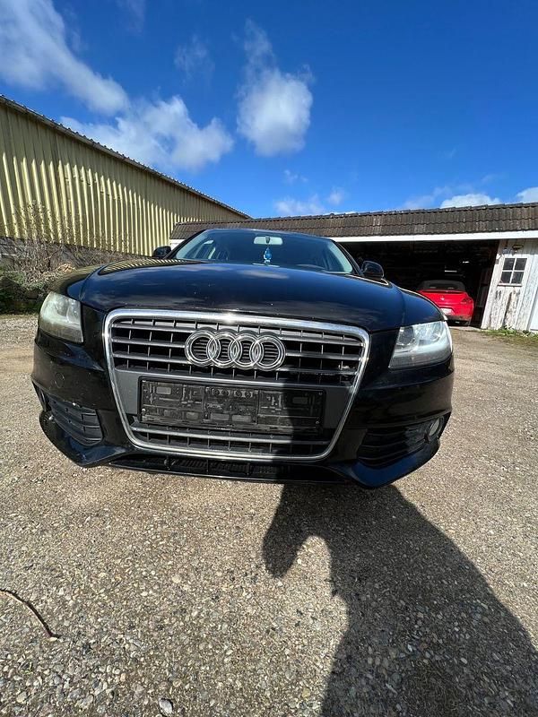 Usata Audi A4 120 CV (88 kW) 2009 Nero Station wagon