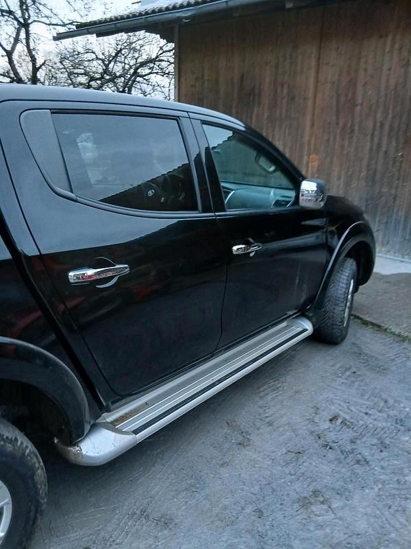 Schwarz Gebraucht 2018 Fiat Fullback Abholung | 20.000 € - Bild 1/4