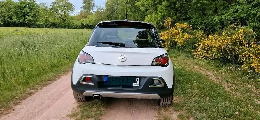 Gebraucht Opel Adam Rocks Open Air 101 PS (74 kW) 2017 Weiß Kleinwagen