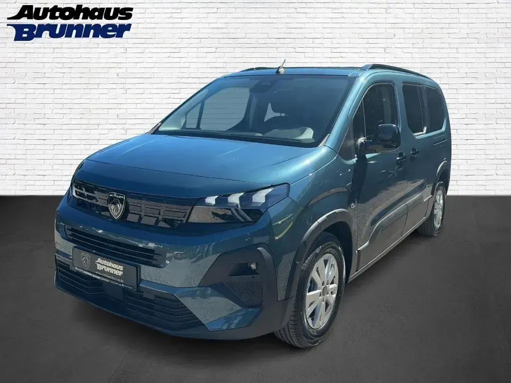 Gebraucht Peugeot Rifter Allure 131 PS (96 kW) 2026 Van / Kleinbus