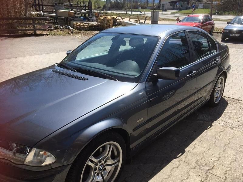 Gebraucht 2001 BMW 320 Limousine | 2.800 € (Fairer Preis) - Bild 1/4