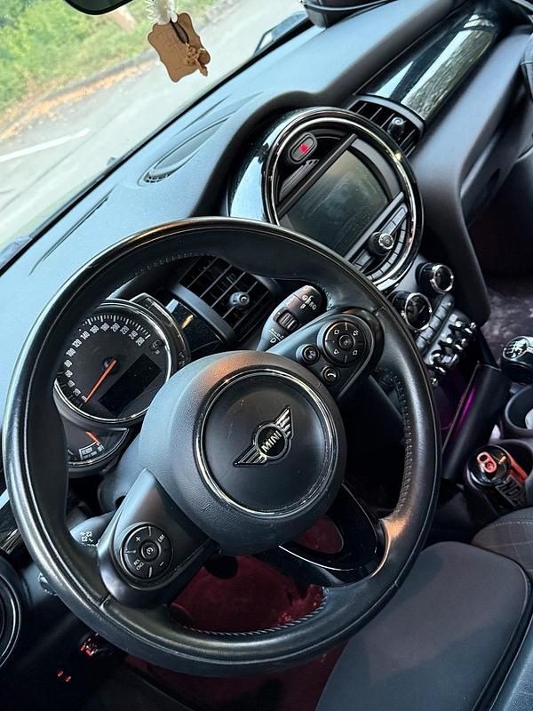 Grau Gebraucht 2019 Mini Cooper Coupé Chili Coupé | 13.000 € - Bild 1/4