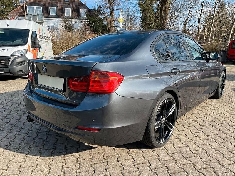 Gebraucht BMW 320 Efficient Dynamics 163 PS (119 kW) 2014 Grau Limousine