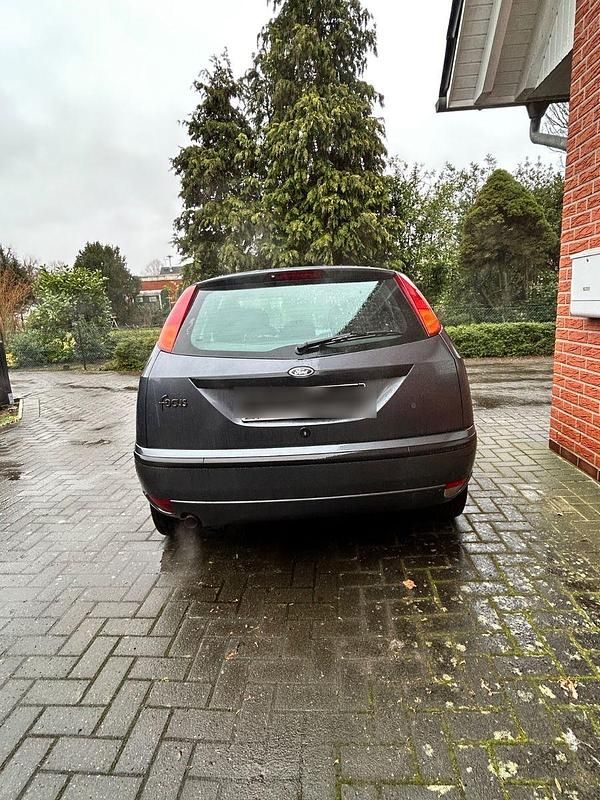 Second-hand Ford Focus 116 CP (85 kW) 2004 Gri Break