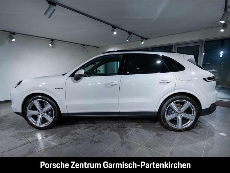 Gebraucht Porsche Cayenne 470 PS (345 kW) 2024 Kreide SUV