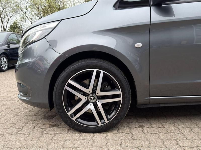 Gebraucht Mercedes Vito 237 PS (174 kW) 2021 Grau Van