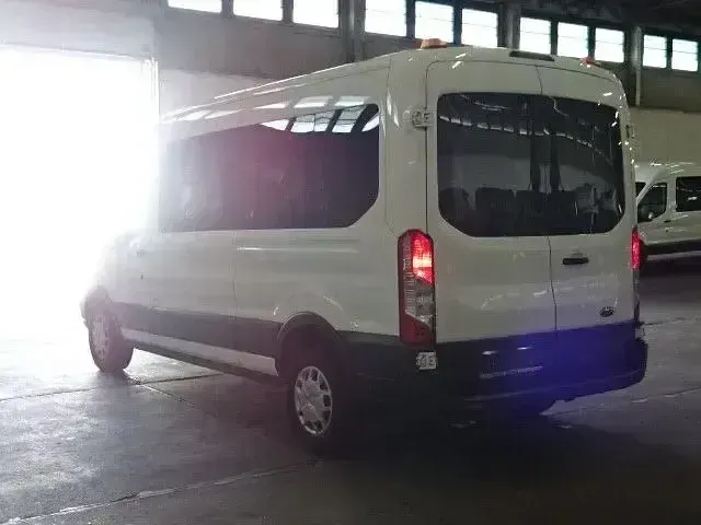 Gebraucht Ford Transit Trend 131 PS (96 kW) 2018 Weiß Kombi