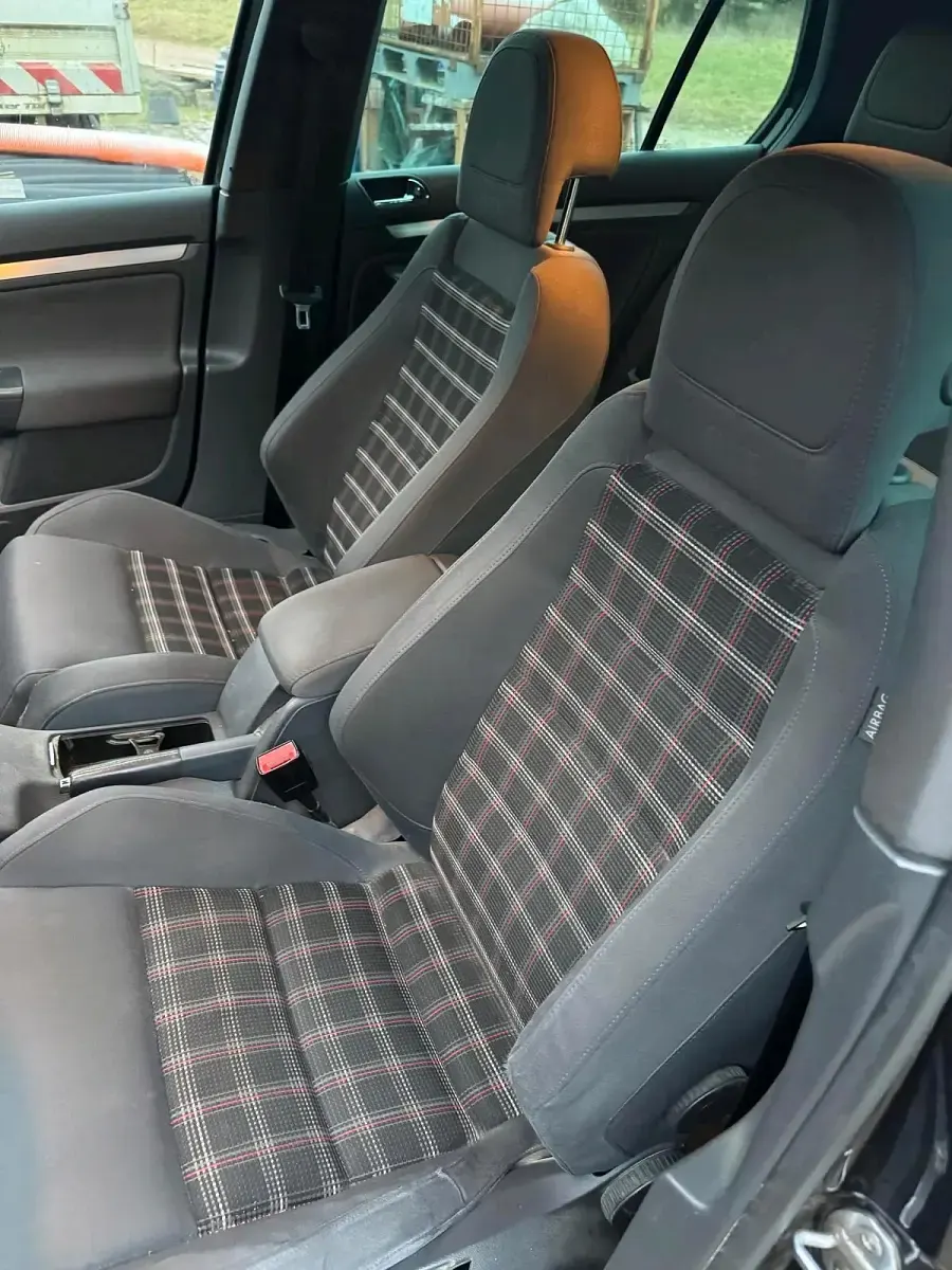 Usata VW Golf IV GTI 200 CV (147 kW) 2005 Nero Station wagon