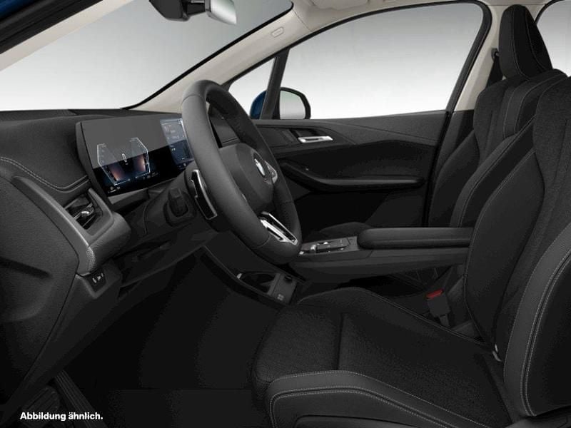 Phytonicblau metallic Gebraucht 2024 BMW 220 Active Tourer Luxury Line Van / Kleinbus | 34.514 € (Etwas zu teuer) - Bild 1/2