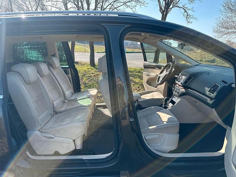 Gebraucht VW Sharan Highline 177 PS (130 kW) 2014 Braun Van / Kleinbus