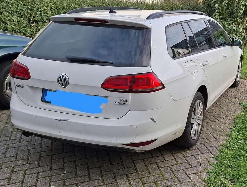 Gebraucht 2015 VW Golf VII Trendline Kombi | 5.000 € (Guter Preis) - Bild 1/4