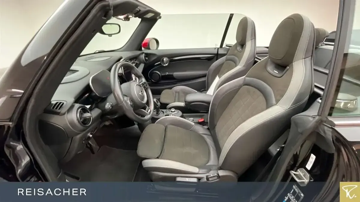 Gebraucht Mini John Cooper Works Cabriolet 231 PS (169 kW) 2022 Midnight black metallic Cabrio