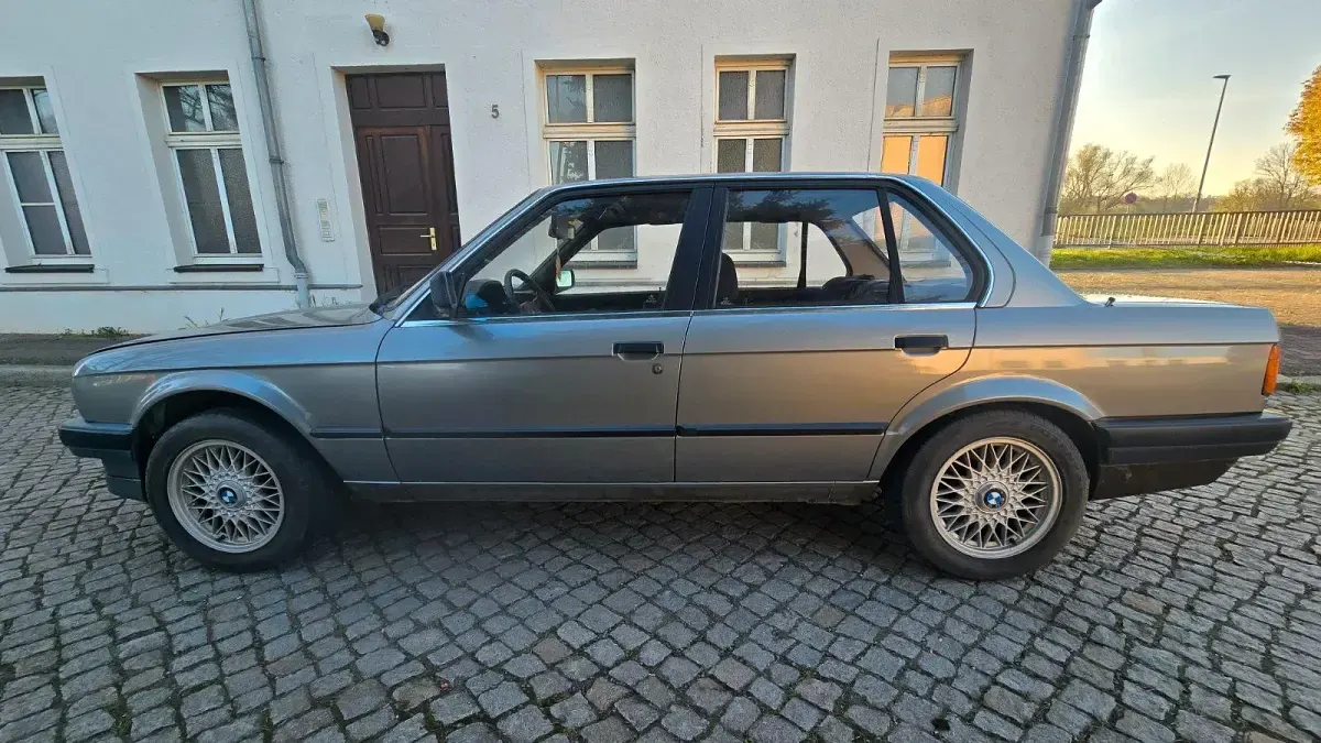 Gebraucht BMW 325 170 PS (125 kW) 1988 Limousine