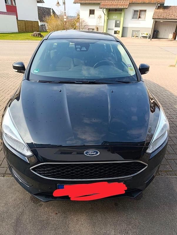 Gebraucht Ford Focus Trend 120 PS (88 kW) 2017 Schwarz Limousine