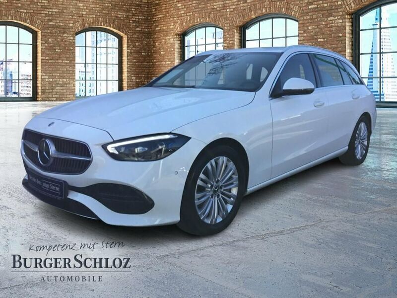 Gebraucht Mercedes C300 265 PS (194 kW) 2022 Weiß Kombi