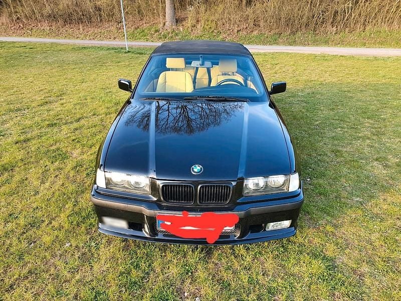 Gebraucht BMW M3 118 PS (86 kW) 1996 Schwarz Cabrio
