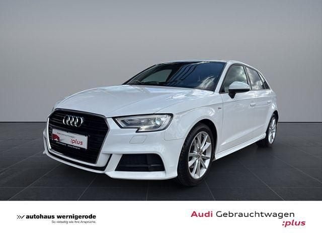 Weiß Gebraucht 2017 Audi A3 Sportback Sport Limousine | 15.839 € (Fairer Preis) - Bild 1/4