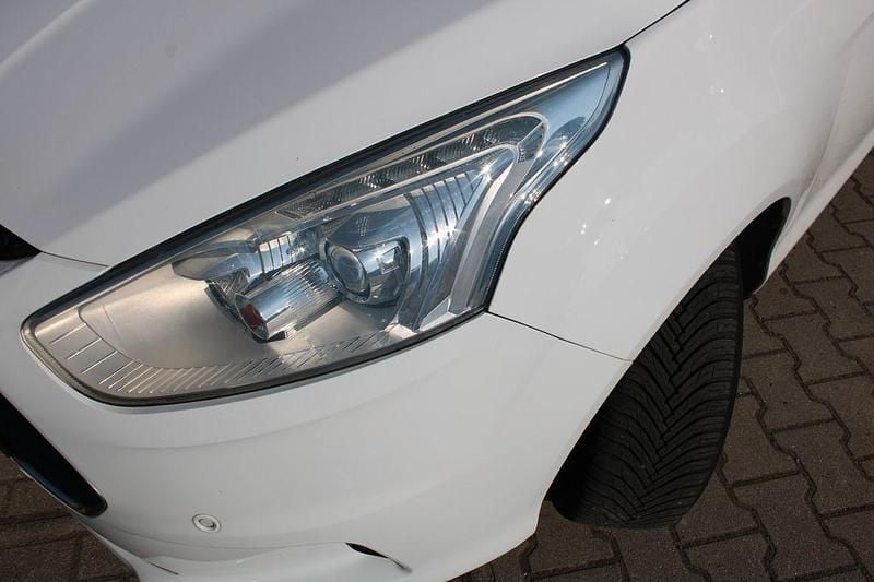 Gebraucht Ford B-MAX Titanium 95 PS (69 kW) 2017 Weiß Van / Kleinbus