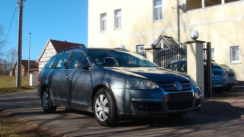 Gebraucht VW Golf V Comfortline 122 PS (89 kW) 2007 Grau Kombi