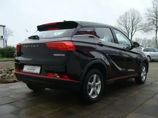 Gebraucht DFSK Fengon 106 PS (77 kW) 2022 Schwarz SUV