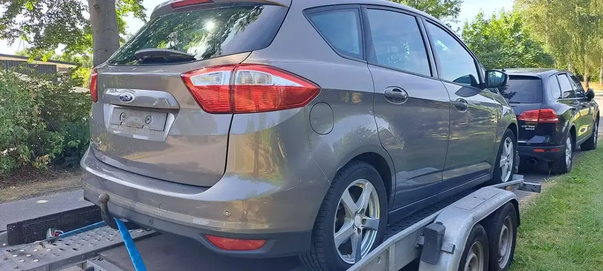 Gebraucht Ford C-MAX Trend 116 PS (85 kW) 2013 Brisbane braun (met.) Van / Kleinbus