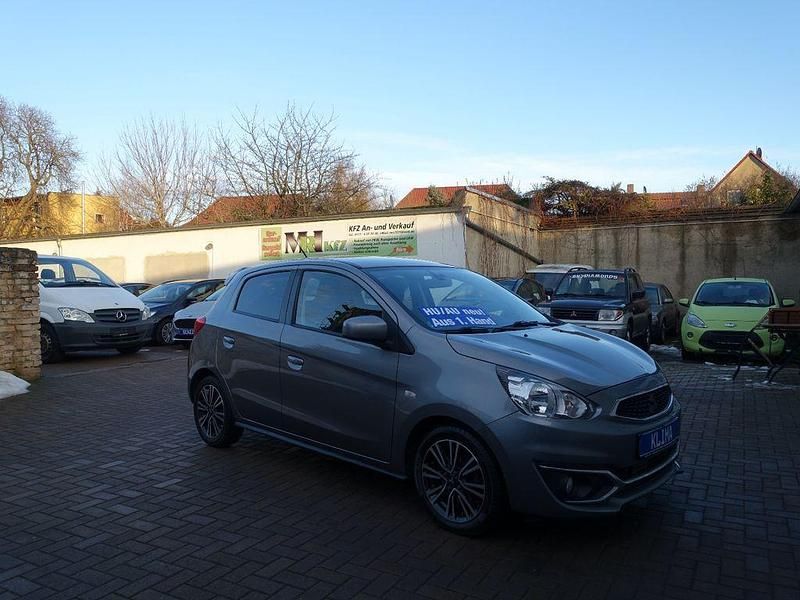 Grau Gebraucht 2018 Mitsubishi Space Star Limousine | 5.999 € (Fairer Preis) - Bild 1/4