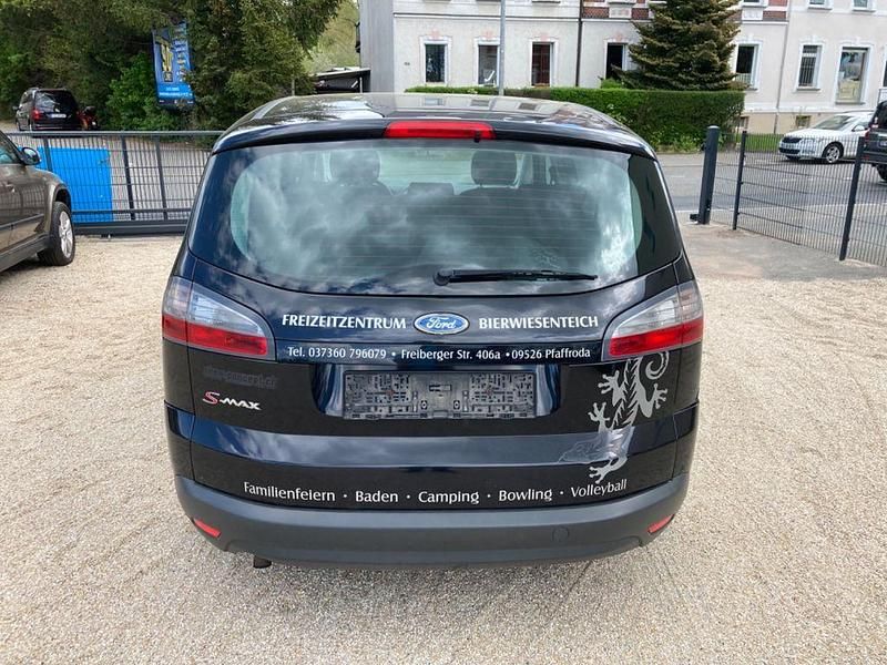 Gebraucht Ford S-MAX Ambiente 145 PS (106 kW) 2008 Schwarz Van / Kleinbus
