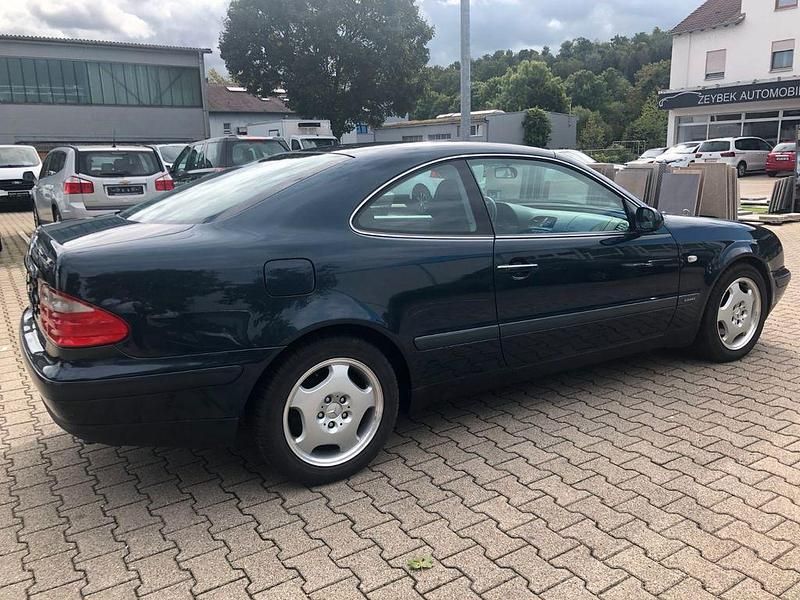 Gebraucht Mercedes CLK200 136 PS (100 kW) 1997 Schwarz Coupé