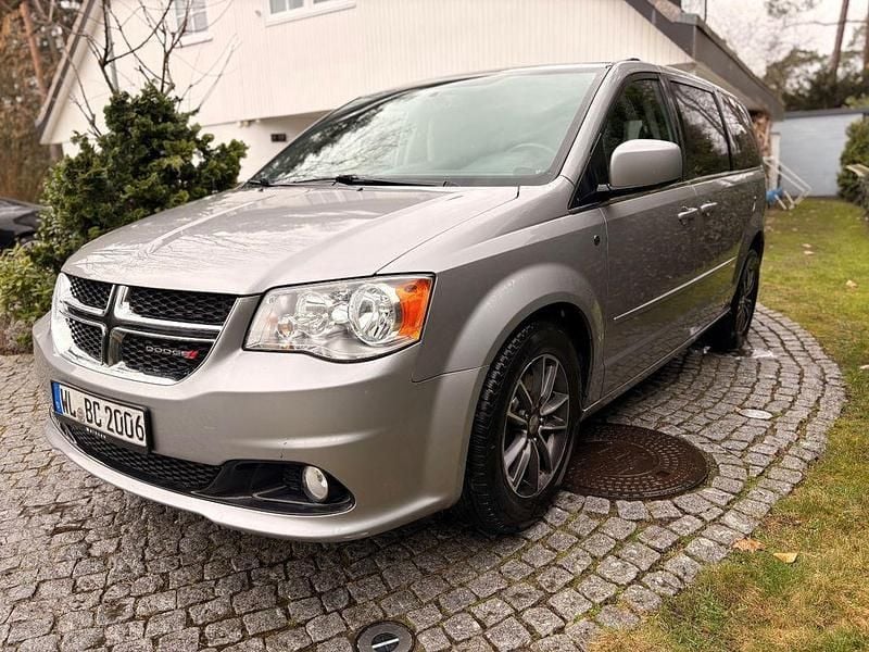 Gebraucht Dodge Grand Caravan 287 PS (211 kW) 2016 Van / Kleinbus