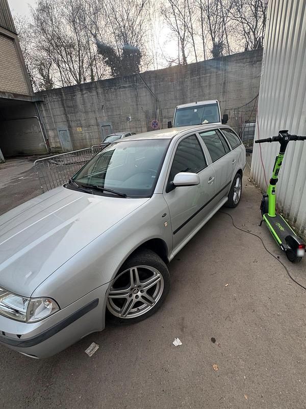 Gebraucht Skoda Octavia 150 PS (110 kW) 2002 Silber Kombi