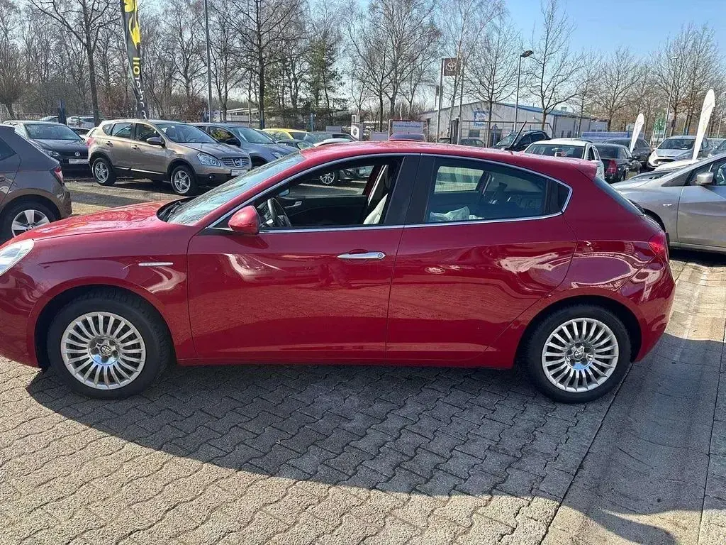 Gebraucht Alfa Romeo Giulietta Turismo 170 PS (125 kW) 2010 Rosso alfa Kleinwagen