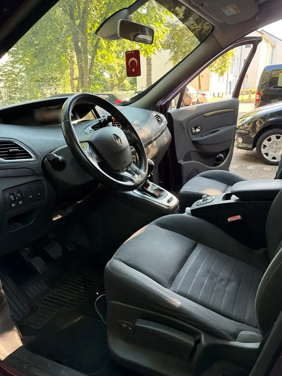 Gebraucht Renault Mégane III LIMITED 132 PS (97 kW) 2015 Andere farben Van / Kleinbus