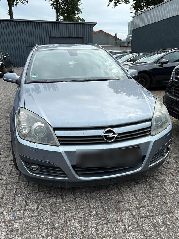 Grau Gebraucht 2004 Opel Astra Kombi | 900 € (Superpreis) - Bild 1/4