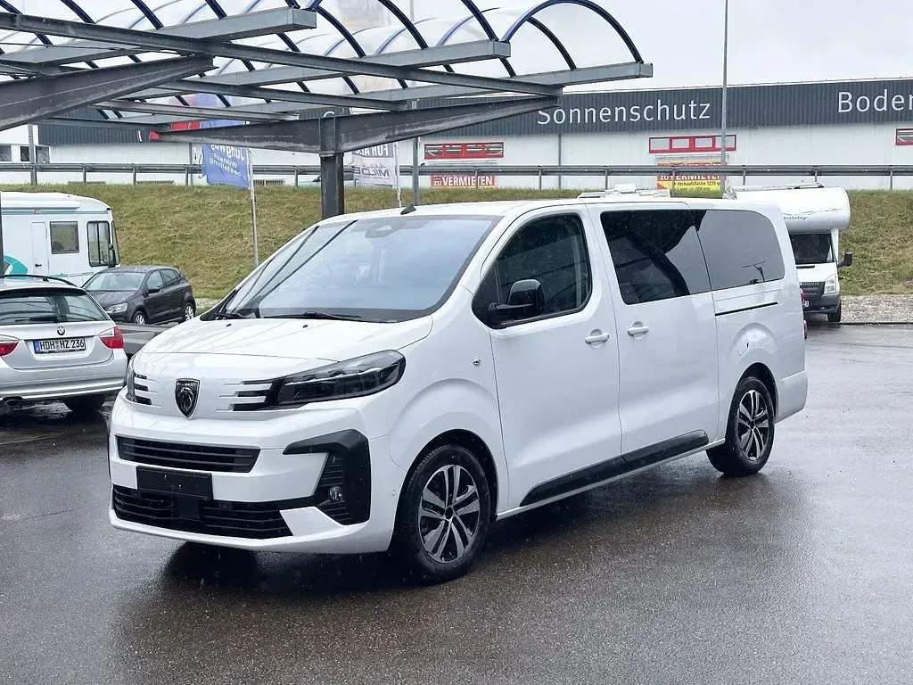 Neu Peugeot Traveller 179 PS (131 kW) 2026 Weiß Van / Kleinbus
