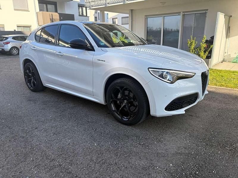 Gebraucht Alfa Romeo Stelvio 280 PS (205 kW) 2022 Weiß SUV