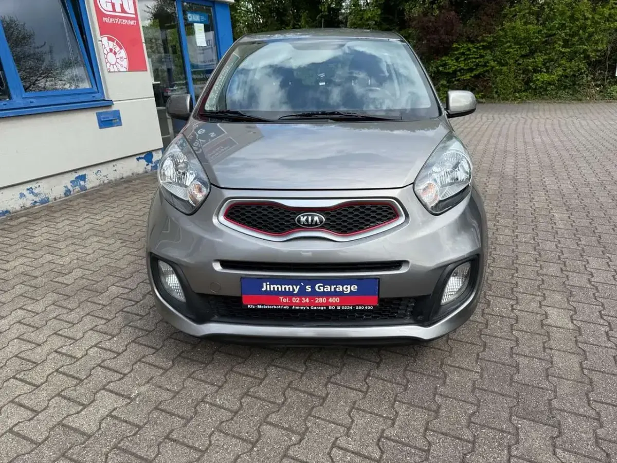 Gebraucht Kia Picanto FIFA World Cup Edition 69 PS (50 kW) 2014 Silber Kleinwagen