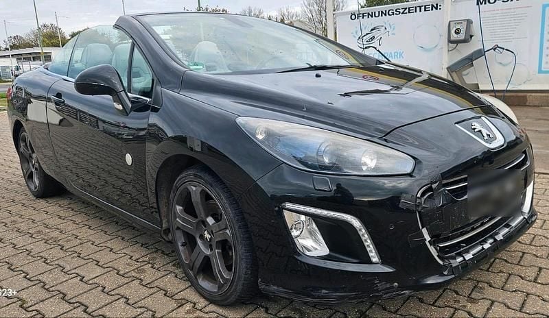 Schwarz Gebraucht 2013 Peugeot 308 CC Roland Garros Cabrio | 2.300 € (Superpreis) - Bild 1/4