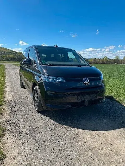 Usata VW Multivan 150 CV (110 kW) 2023 Nero Monovolume