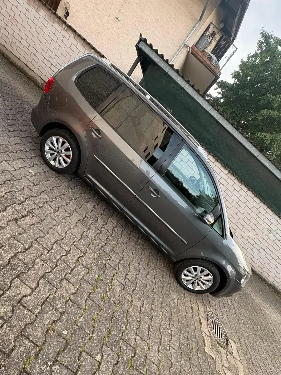 Gebraucht VW Touran 170 PS (125 kW) 2010 Grau Van / Kleinbus